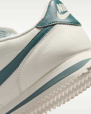 Nike Cortez Leather Women's Shoes. Nike.com